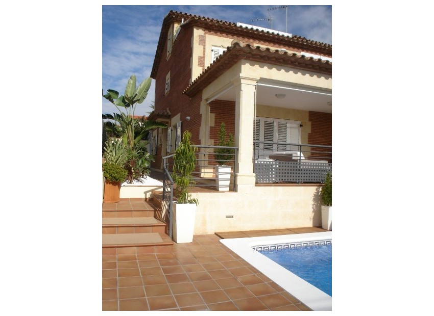 Venta - Chalet -
Altafulla