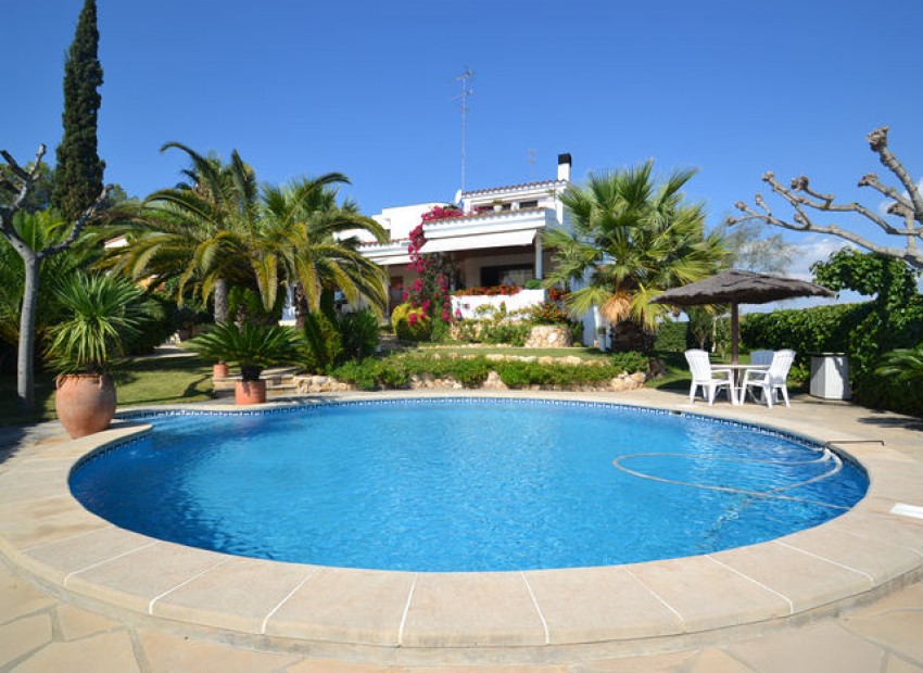 Venta - Chalet -
Altafulla