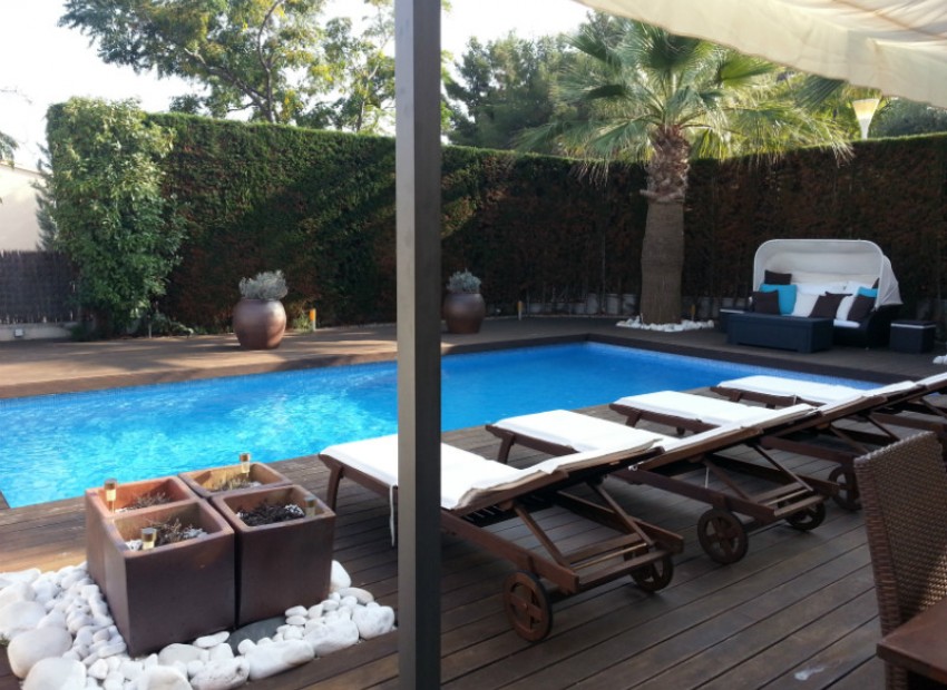 Venta - Chalet -
Barcelona