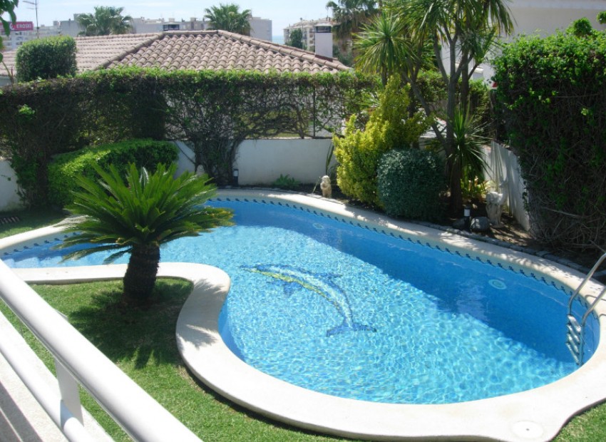 Venta - Chalet -
Calafell