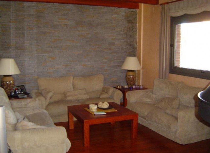 Venta - Chalet -
Calafell