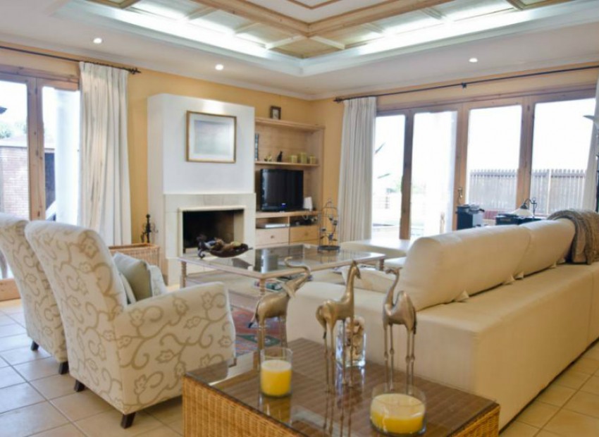 Venta - Chalet -
Calafell