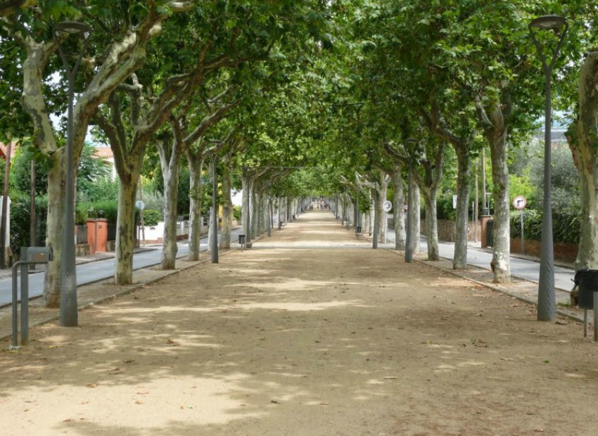 Venta - Chalet -
Calafell