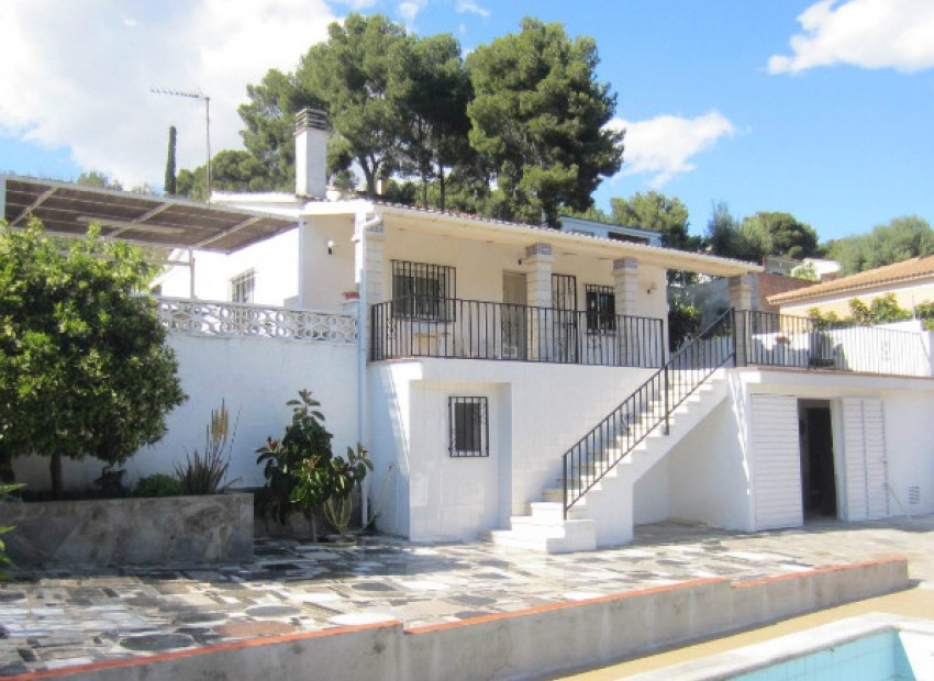 Venta - Chalet -
Calafell