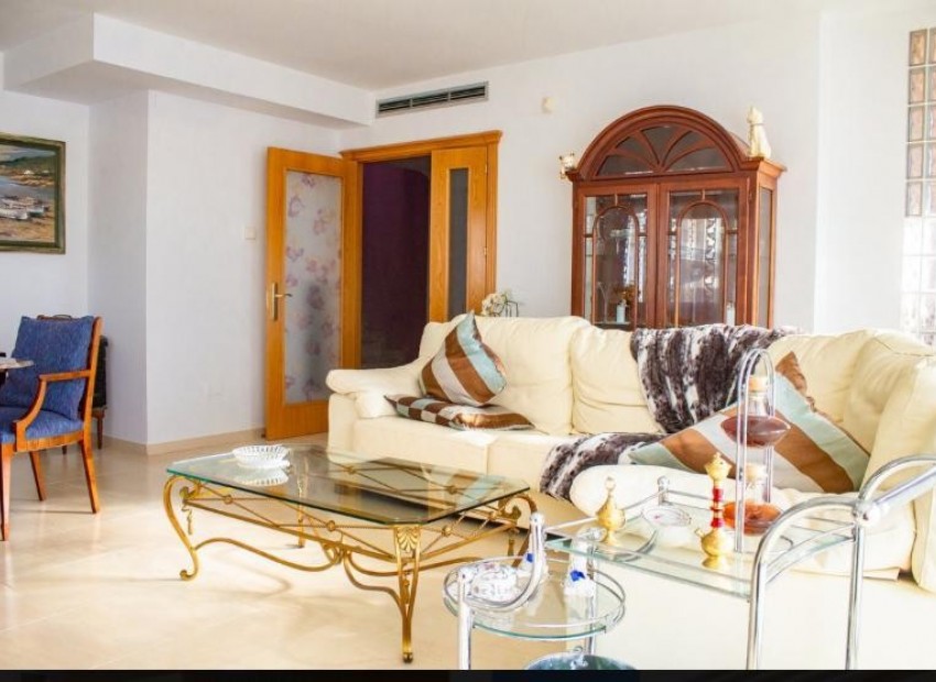 Venta - Chalet -
Cambrils