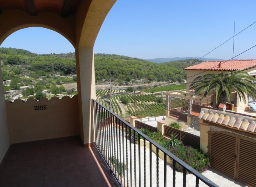 Venta - Chalet -
Coma Ruga