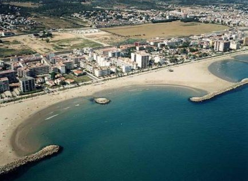 Venta - Chalet -
Cunit