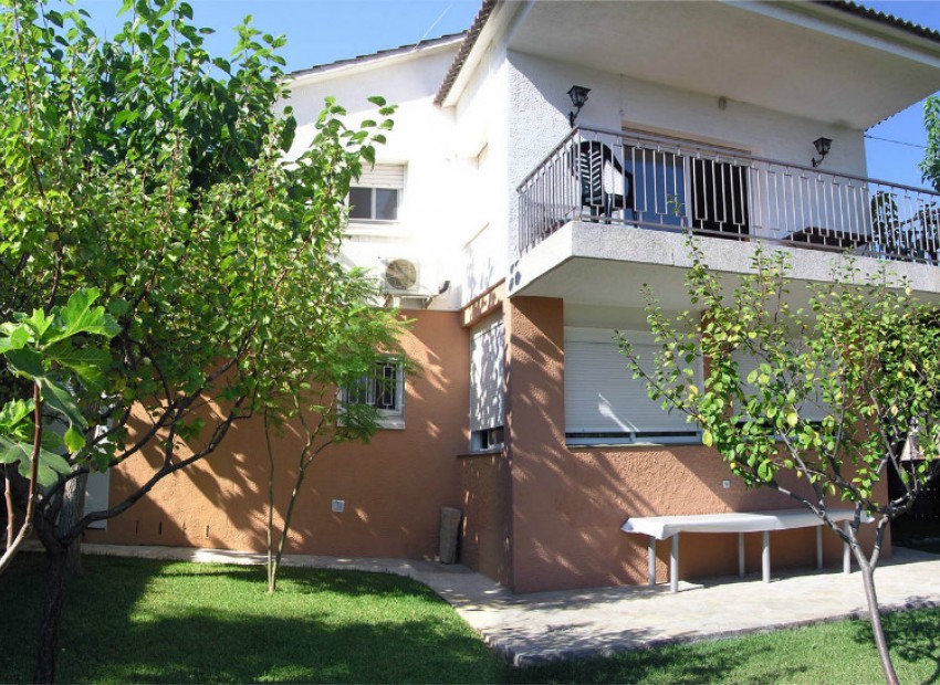Venta - Chalet -
Cunit