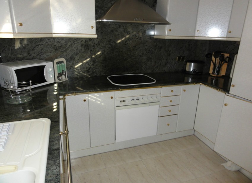 Venta - Chalet -
Miami Playa