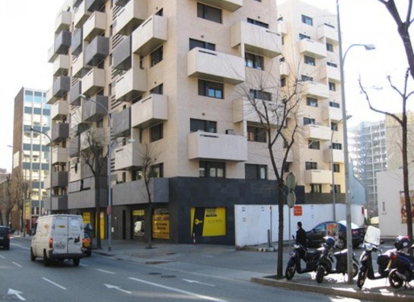 Venta - Local comercial  -
Barcelona