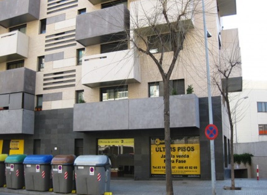 Venta - Local comercial  -
Barcelona