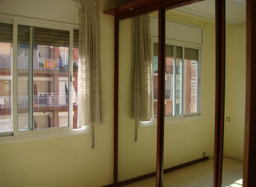 Venta - Piso -
Barcelona