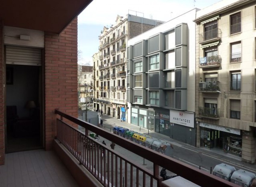 Venta - Piso -
Barcelona