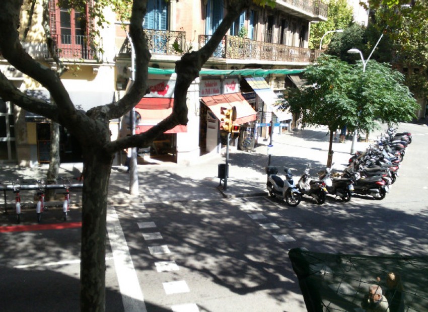 Venta - Piso -
Barcelona