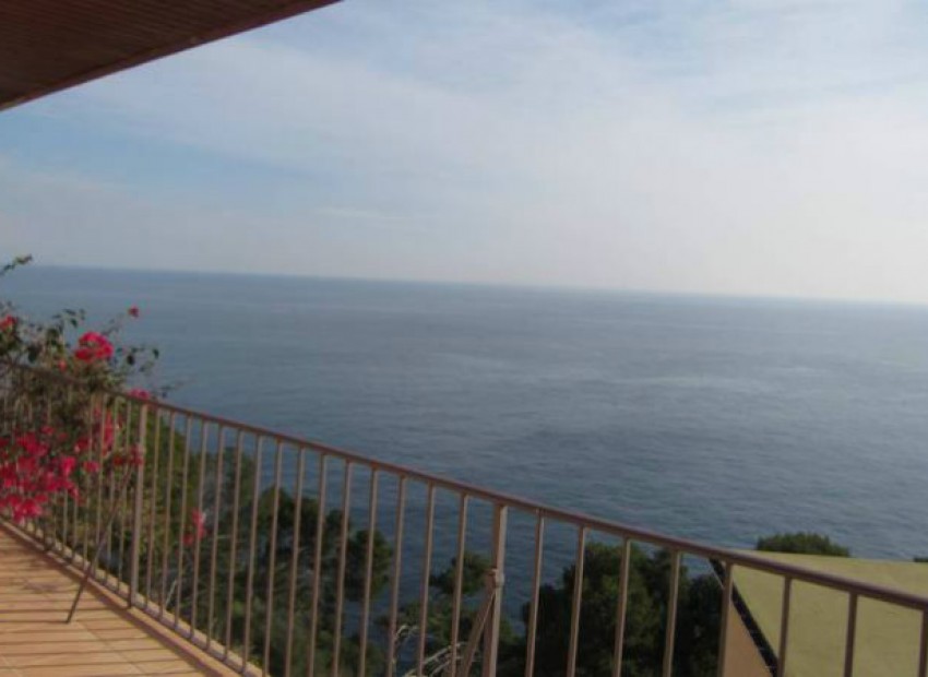 Venta - Piso -
Begur, Calella de Palafrugell - mar