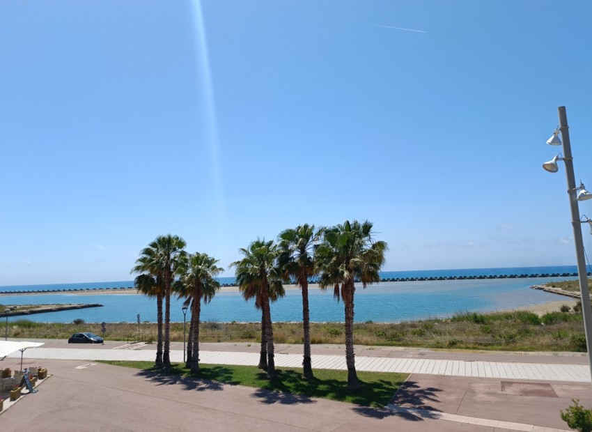 Venta - Piso -
Cubellas