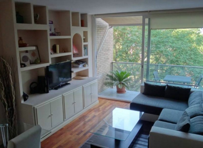 Venta - Piso -
Eixample