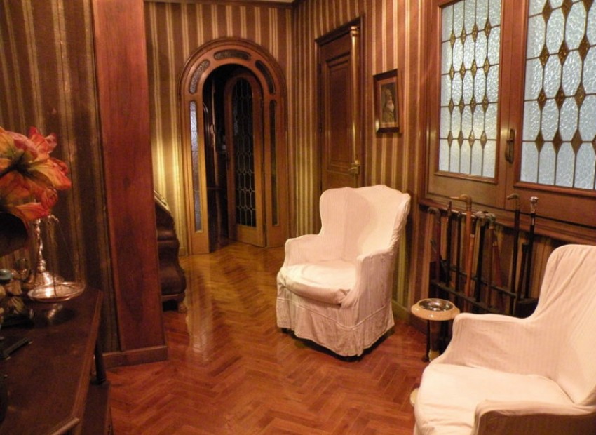 Venta - Piso -
Eixample