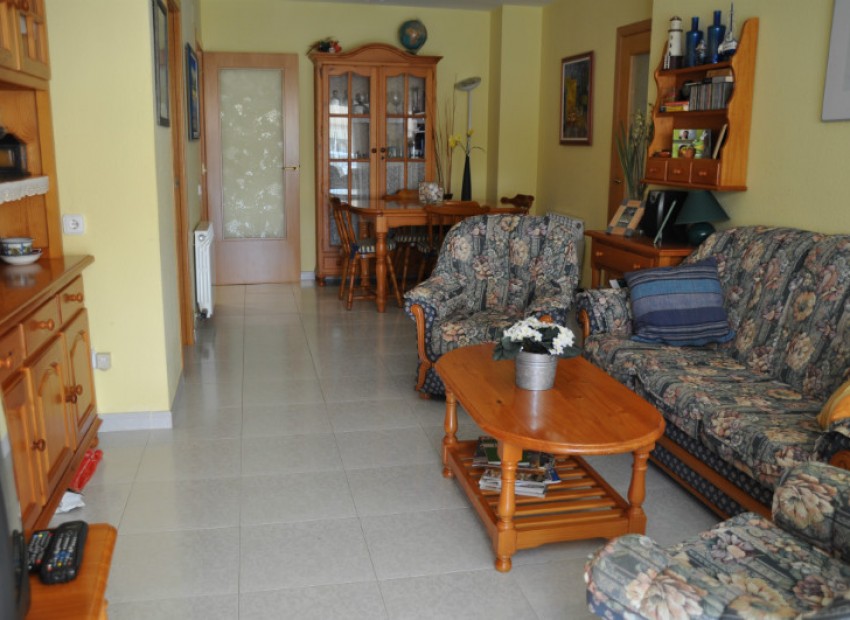 Venta - Piso -
Roda de Bara