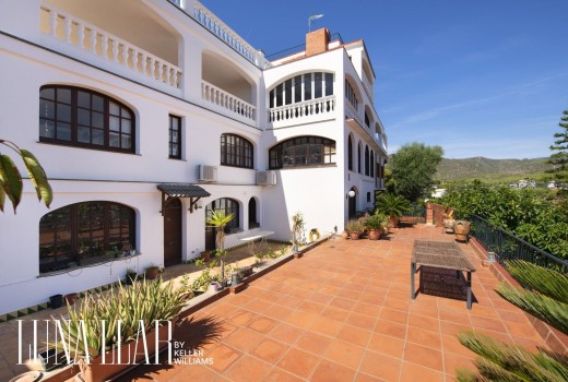 Вилла - Продажа - Castelldefels - Montemar bajo