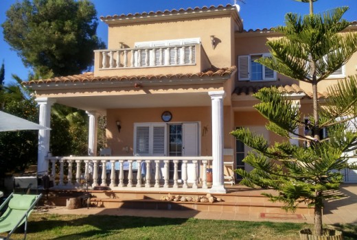 Вилла - Продажа - Coma Ruga - Coma Ruga