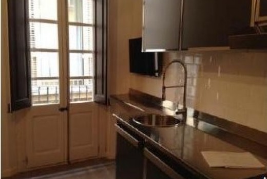 Здание - Продажа - Barcelona - Barcelona