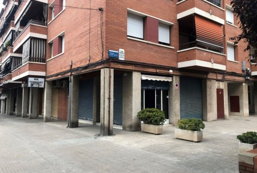 Sale - Commercial property -
Cornella de Llobregat - Pedró