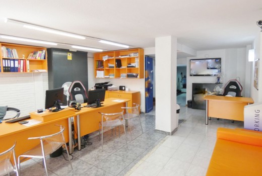 Sale - Commercial property -
Barcelona - El Guinardo