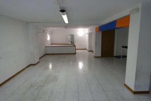 Venta - Local comercial  -
Barcelona - El Guinardo