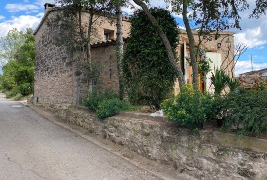 Sale - Casa con terreno -
Sant Pere Sallavinera - Sant pere sallavinera