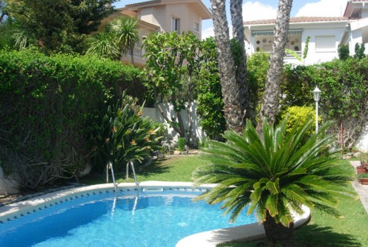 Venta - Chalet -
Calafell