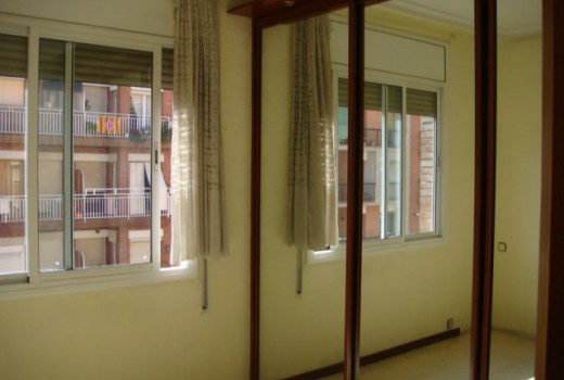 Продажа - Piso -
Barcelona