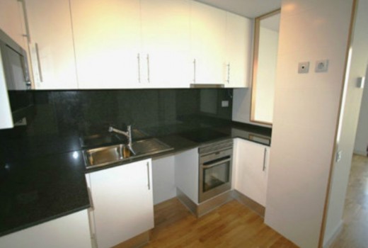 Sale - Piso -
Barcelona