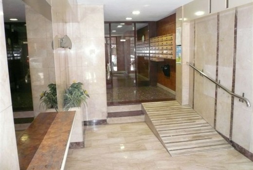 Продажа - Piso -
Eixample