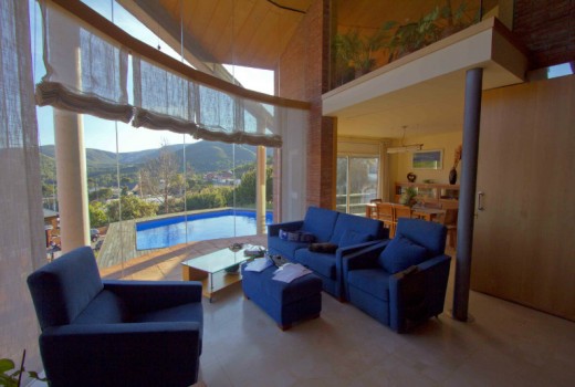 Sale - Chalet -
Gava