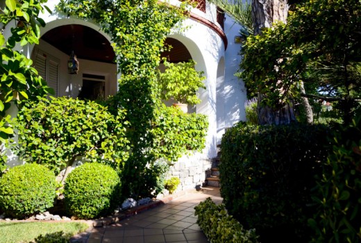 Sale - Chalet -
Castelldefels