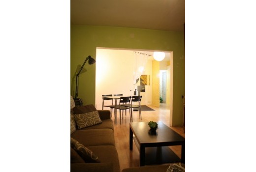 Sale - Piso -
Eixample