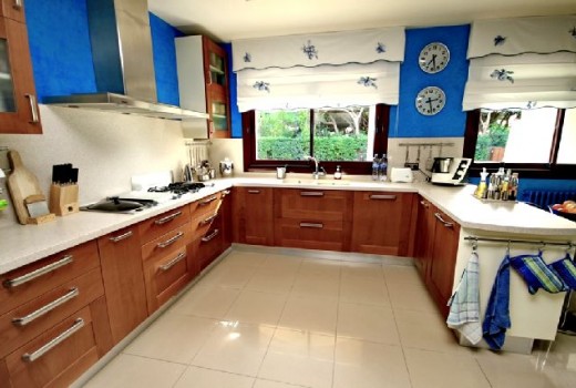 Sale - Chalet -
Gava