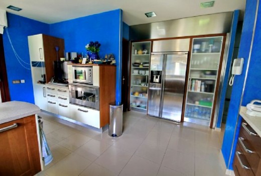 Sale - Chalet -
Gava