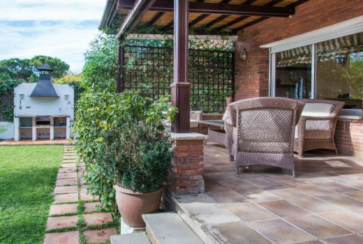 Sale - Chalet -
Gava