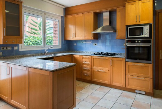 Sale - Chalet -
Gava