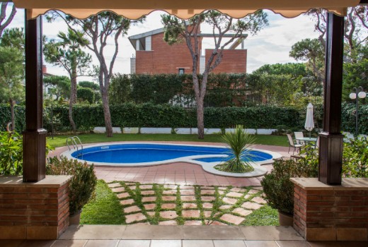 Sale - Chalet -
Gava