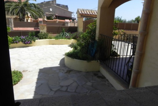 Venda - Chalet -
Coma Ruga