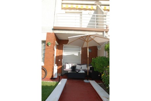 Sale - Adosado -
Cambrils