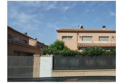 Sale - Adosado -
Cambrils