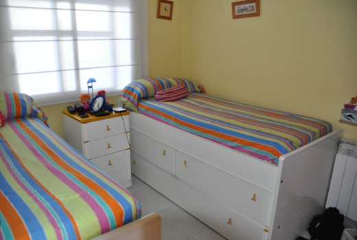 Sale - Piso -
Roda de Bara