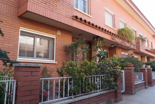 Sale - Adosado -
Barcelona