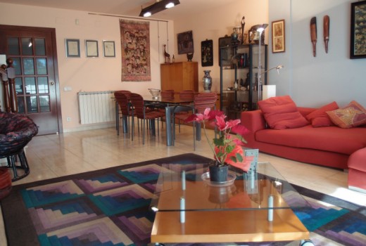 Sale - Adosado -
Barcelona