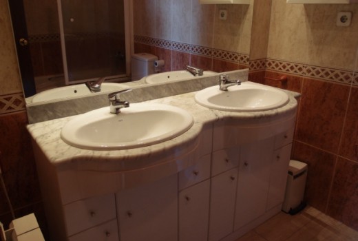 Sale - Adosado -
Barcelona