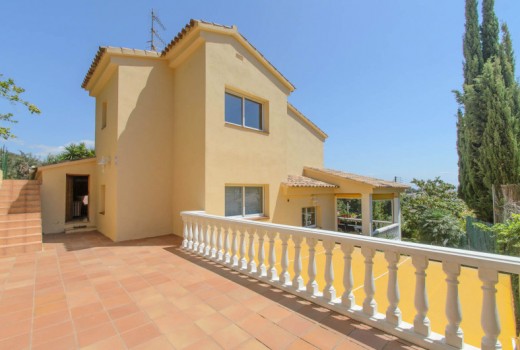 Venda - Chalet -
Calafell
